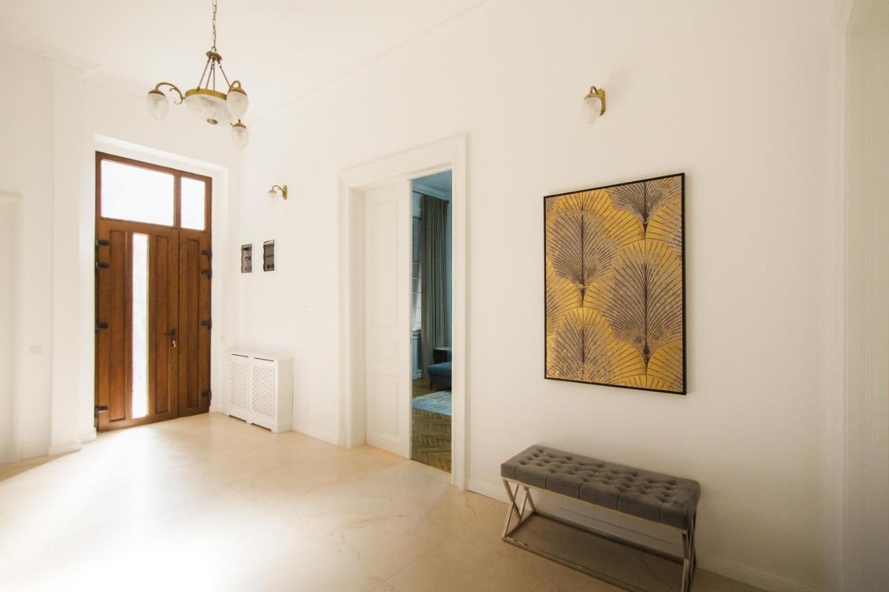 Unique Experience At Rimanoczy Palace Oradea Ngoại thất bức ảnh